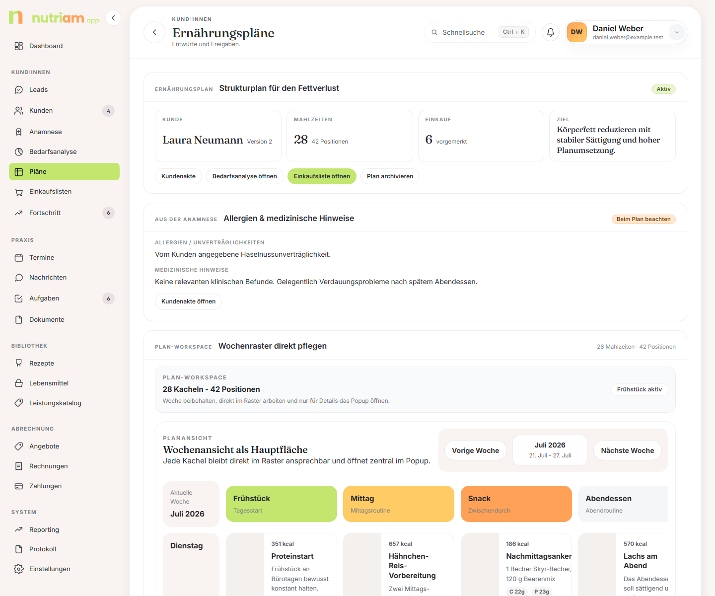 Plan-Detailseite mit Aktionszeile und Wochenraster
