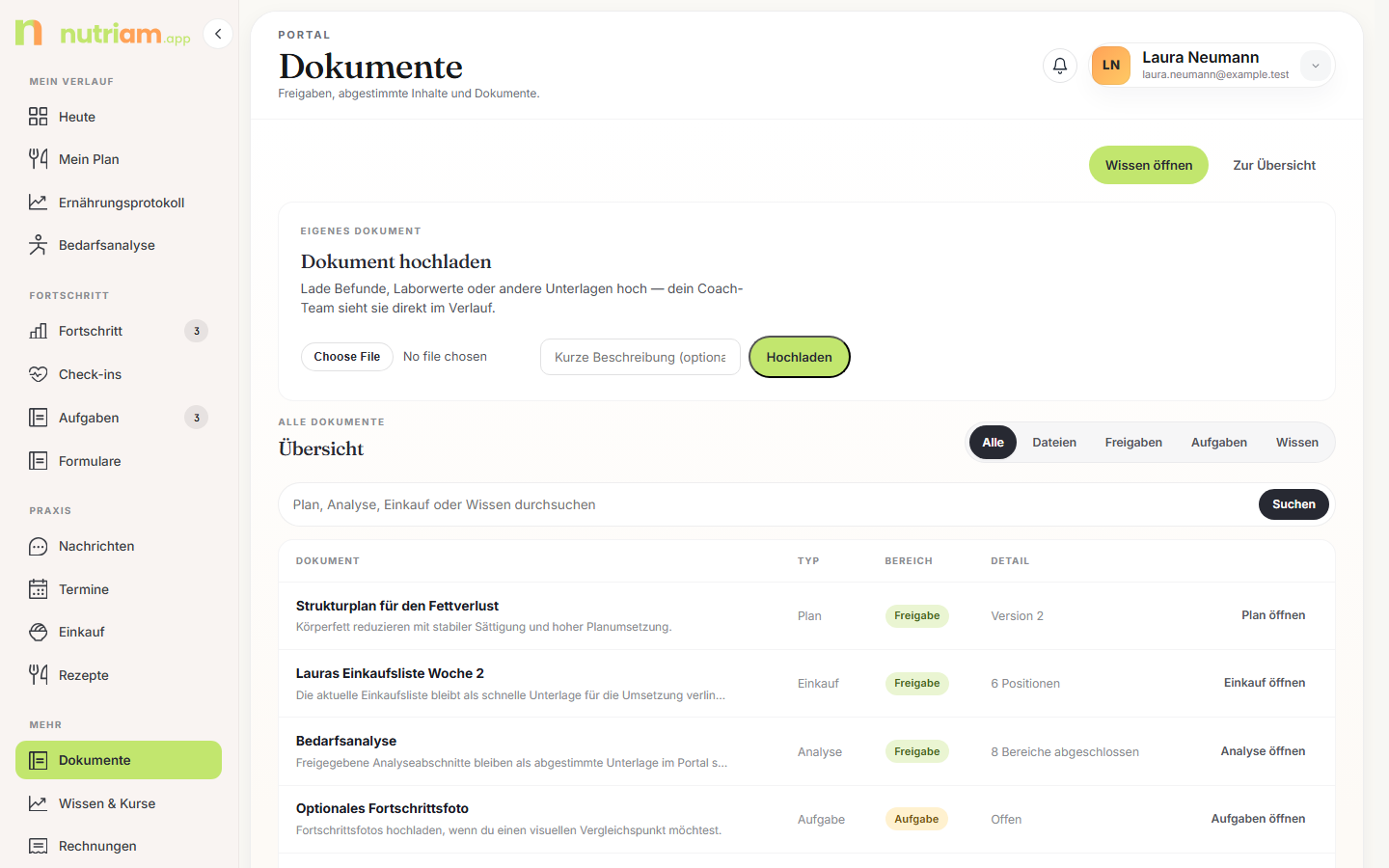 Dokumente im Portal mit Upload-Karte und Tabelle